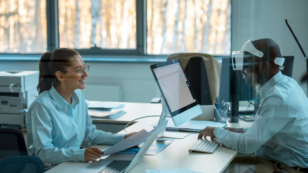 Зона риска: кто устоит перед натиском нейросетей? Искусственный интеллект стремительно меняет лан...