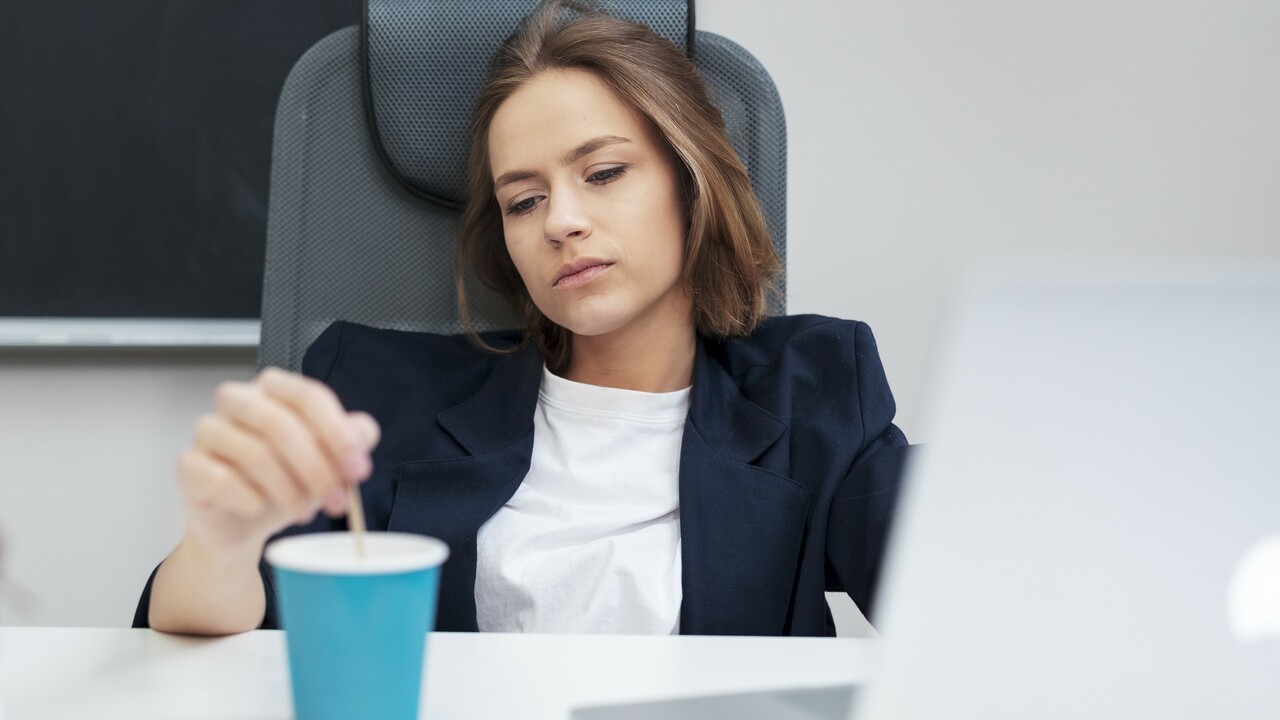 Что заставляет людей менять работу