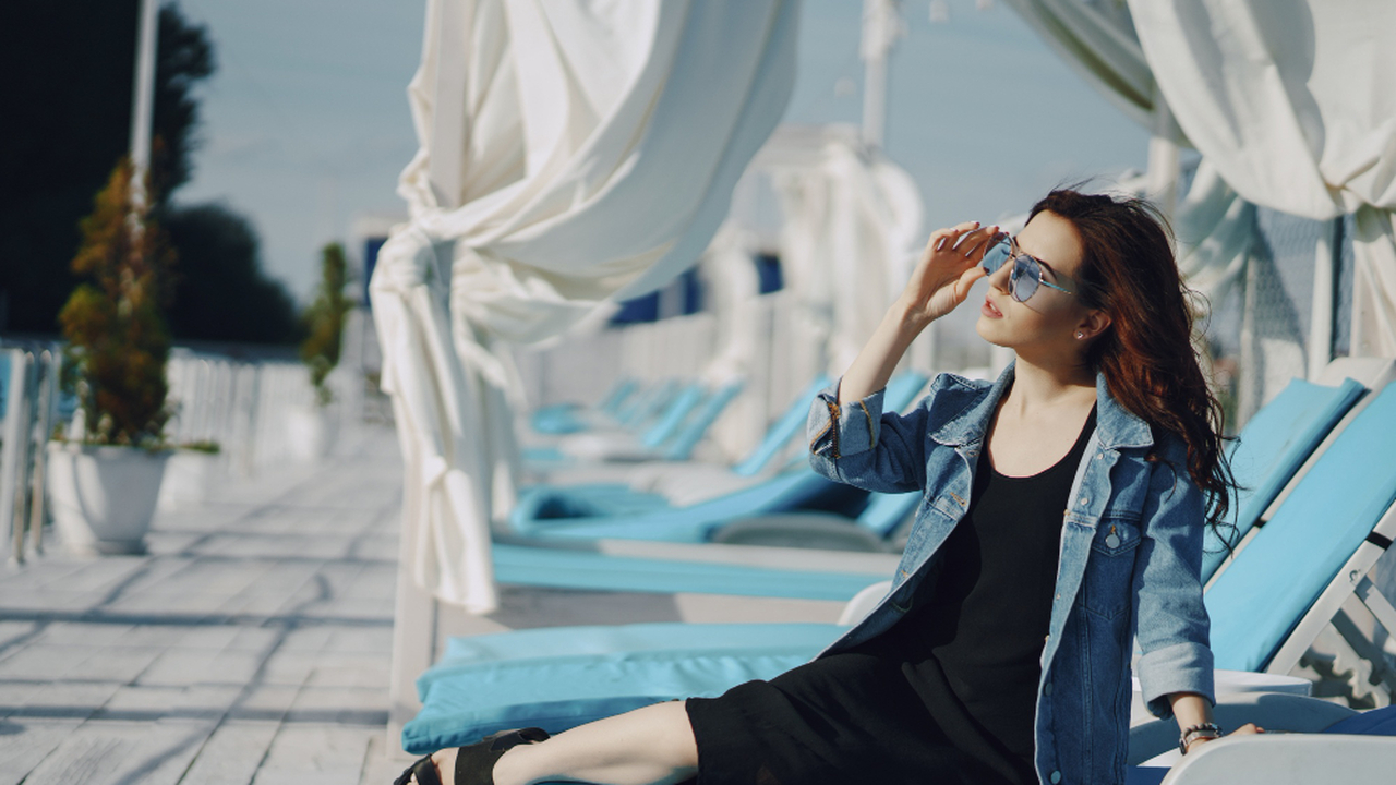 Чем выше зарплата — тем короче отпуск: неожиданные итоги исследования SuperJob Парадокс современной трудовой реальности: чем б...