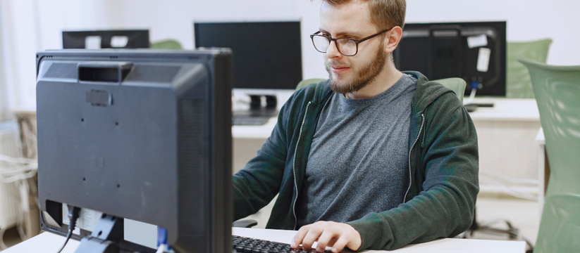 Технари против реальности: почему в Подмосковье программисты зарабатывают втрое больше учителя 300 тысяч рублей в месяц. Не в Москве, не в Ско...