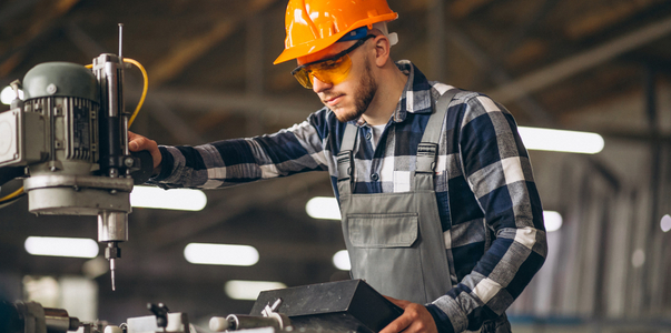 Курган зовёт мастеров: где сегодня платят 180 т...