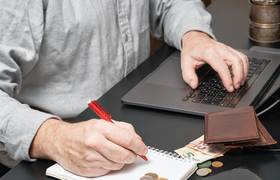 Двести тысяч между строк: как разрыв в зарплата...