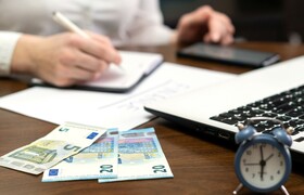 К 2028 году средняя зарплата в России может дос...